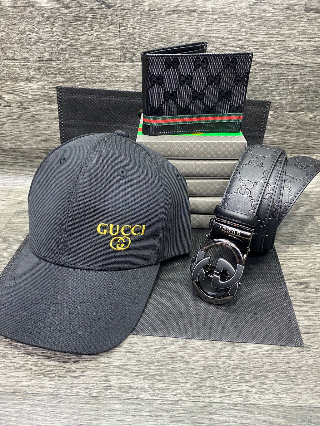 KIT GORRA  Gucci