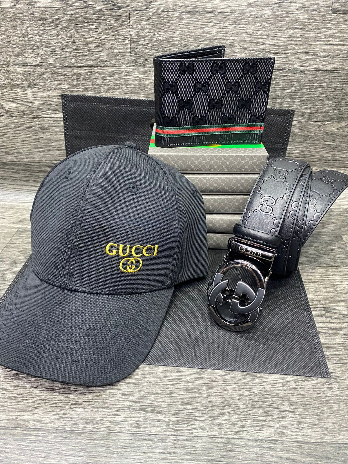 KIT GORRA  Gucci